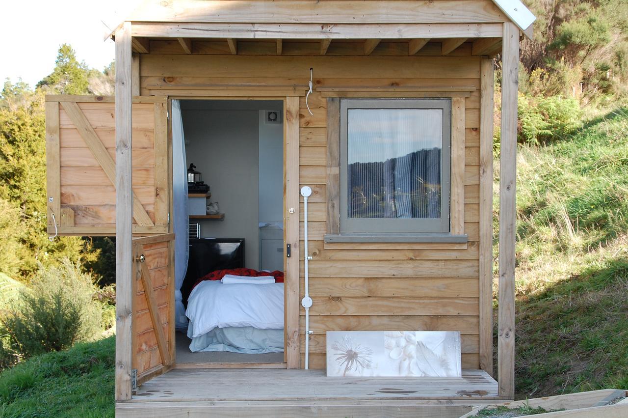Valley Vista Eco Retreat Villa Kaiwaka ภายนอก รูปภาพ
