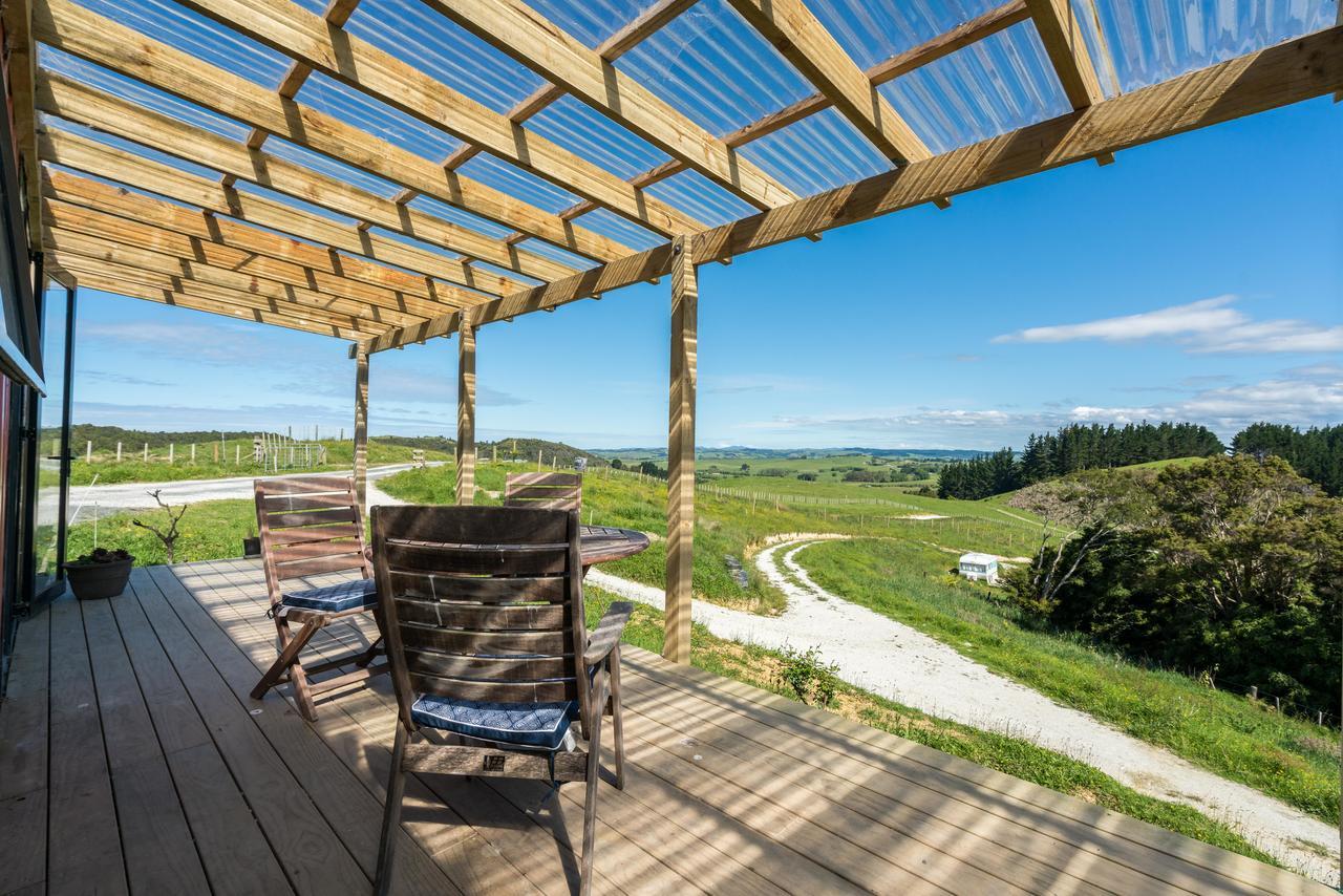 Valley Vista Eco Retreat Villa Kaiwaka ภายนอก รูปภาพ